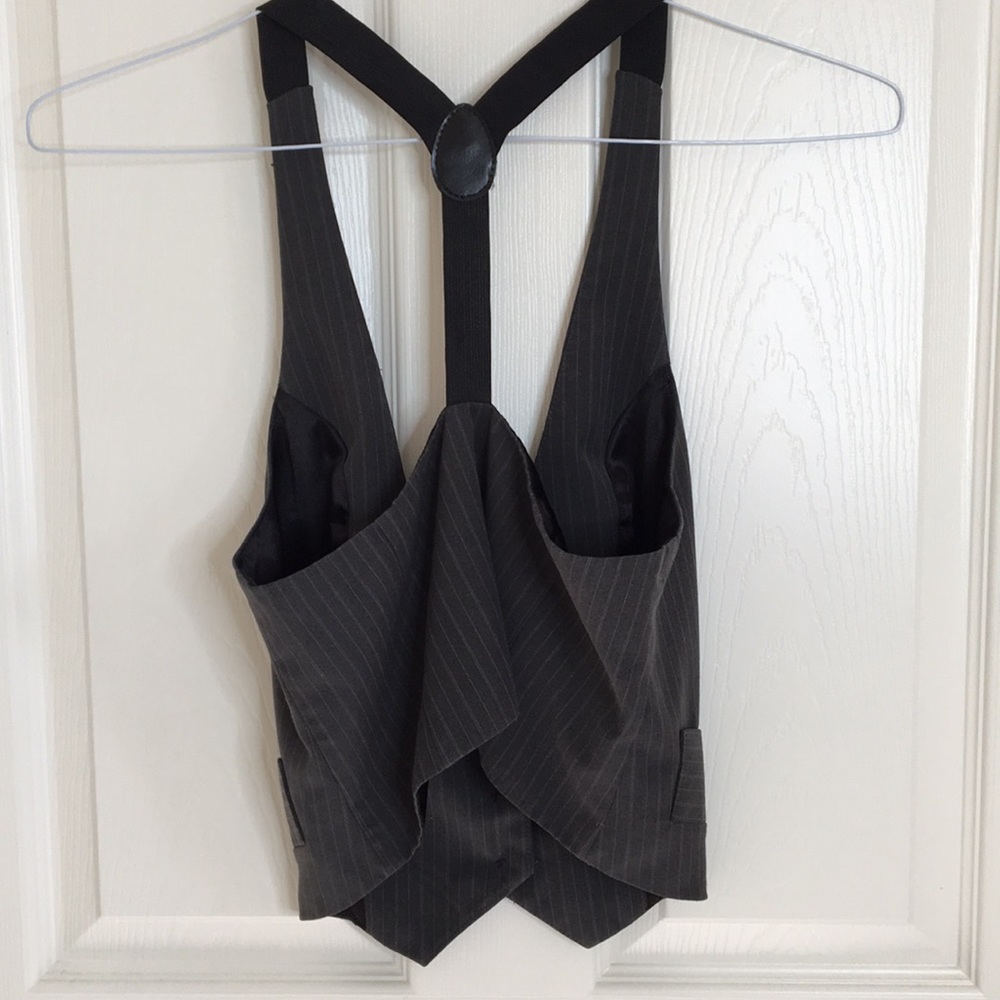 Vest - Picture 2 of 3